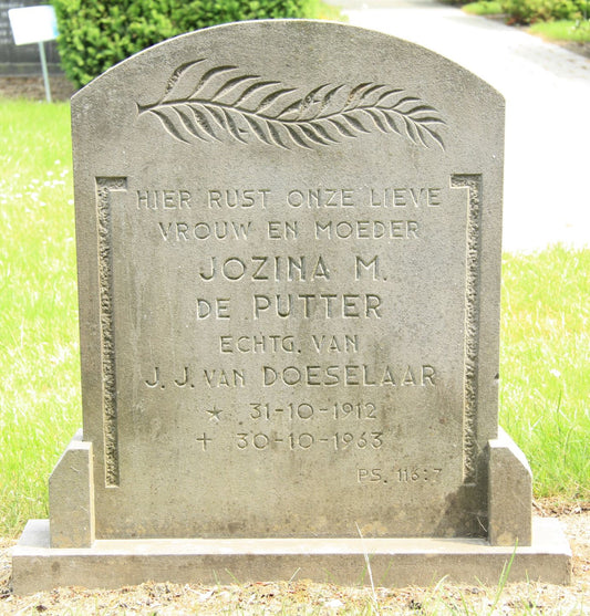 Het graf van Jozina Maria de Putter