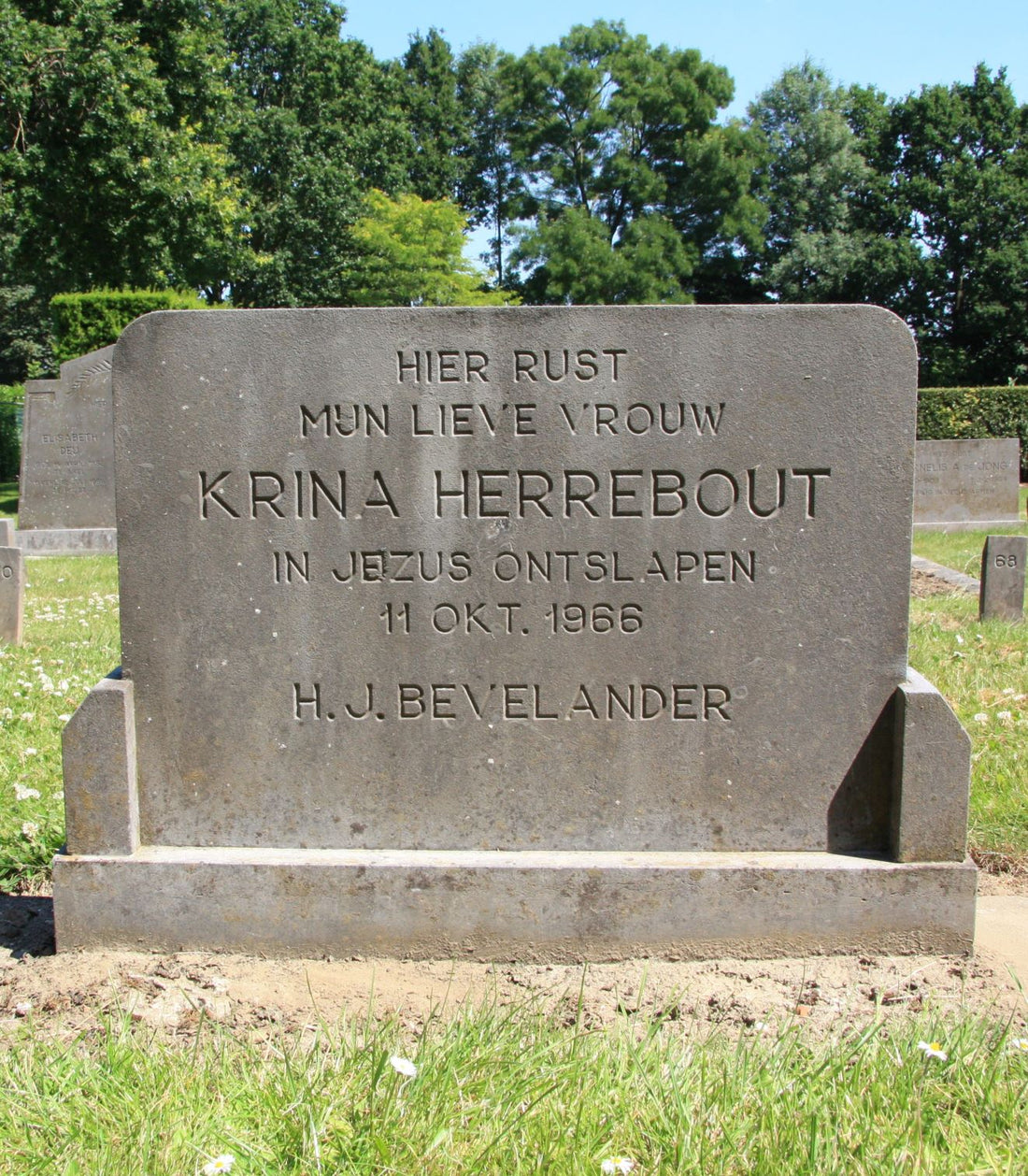 Het graf van Krina Herrebout