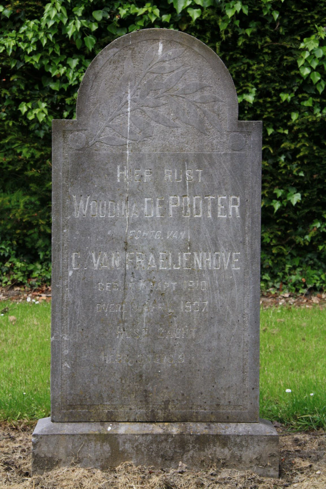 Het graf van Woudina de Pooter