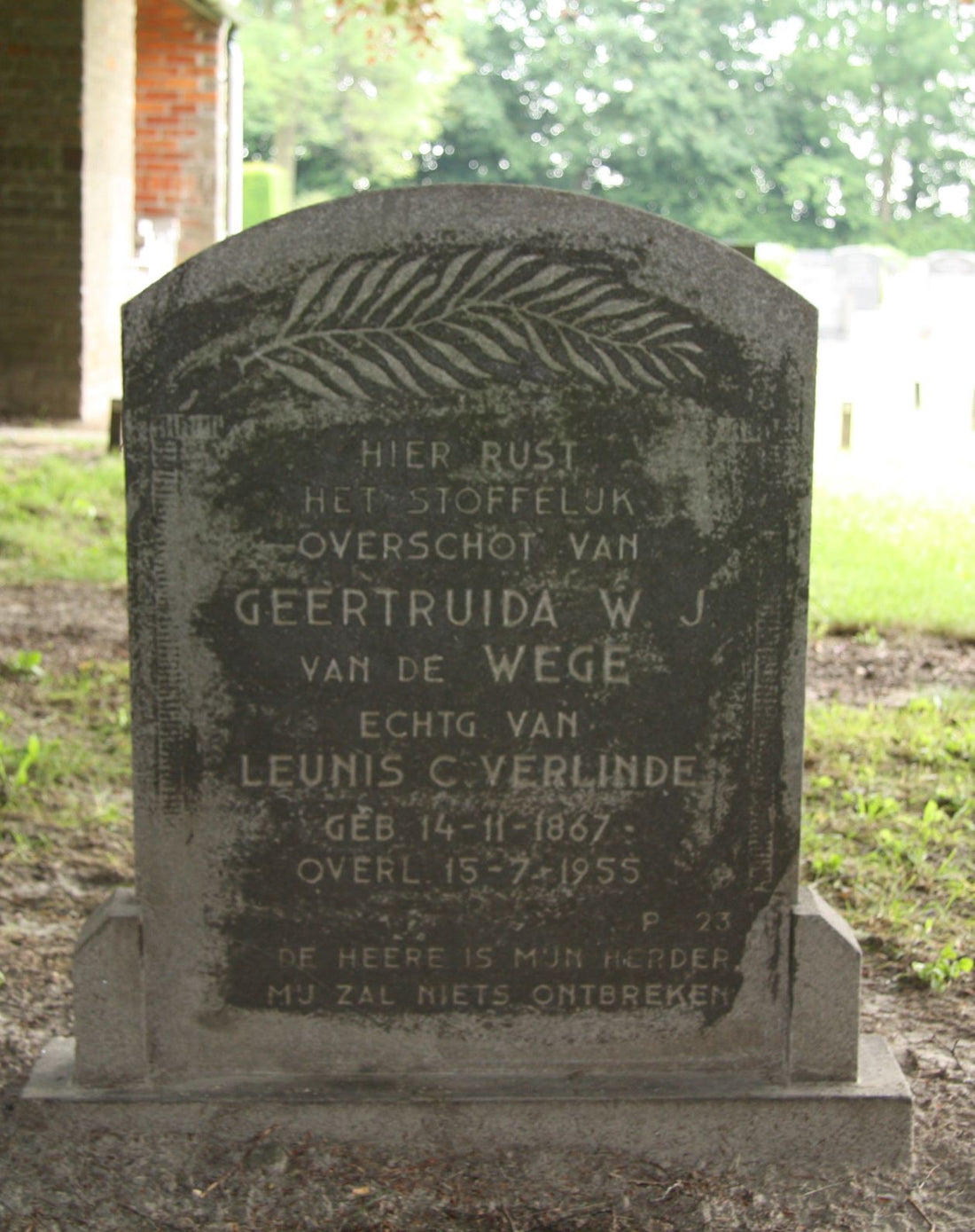 Het graf van Geertrui W.J. van de Wege
