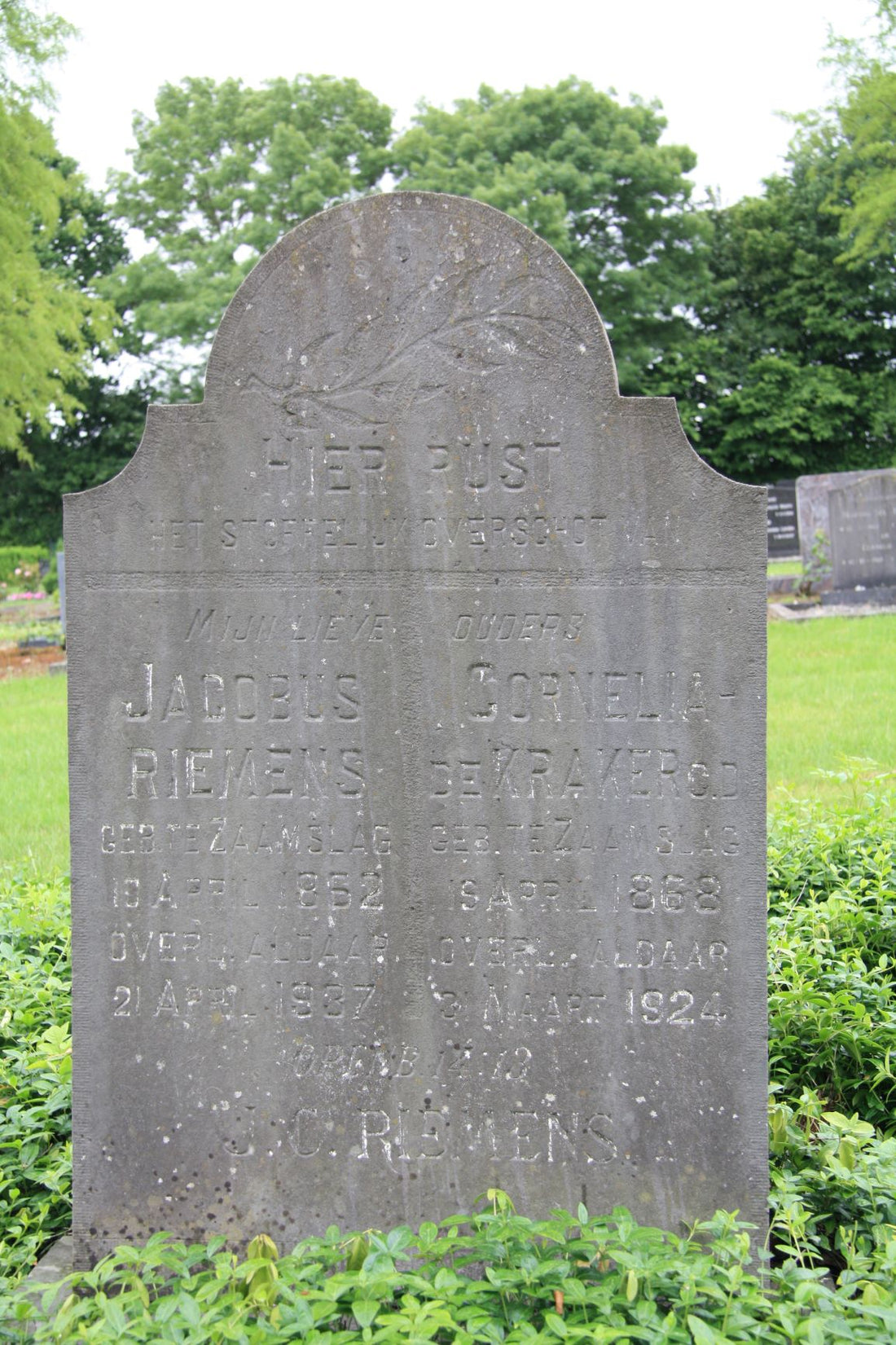 Het graf van Cornelia de Kraker