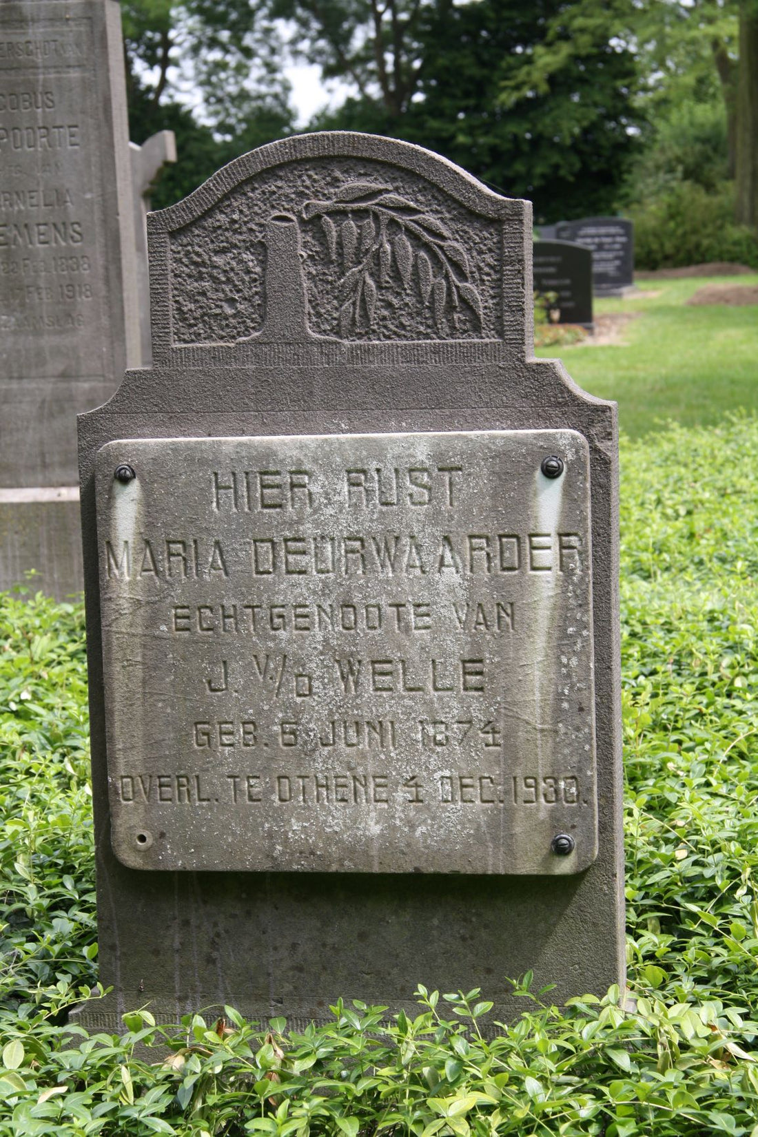 Het graf van Maria Deurwaarder