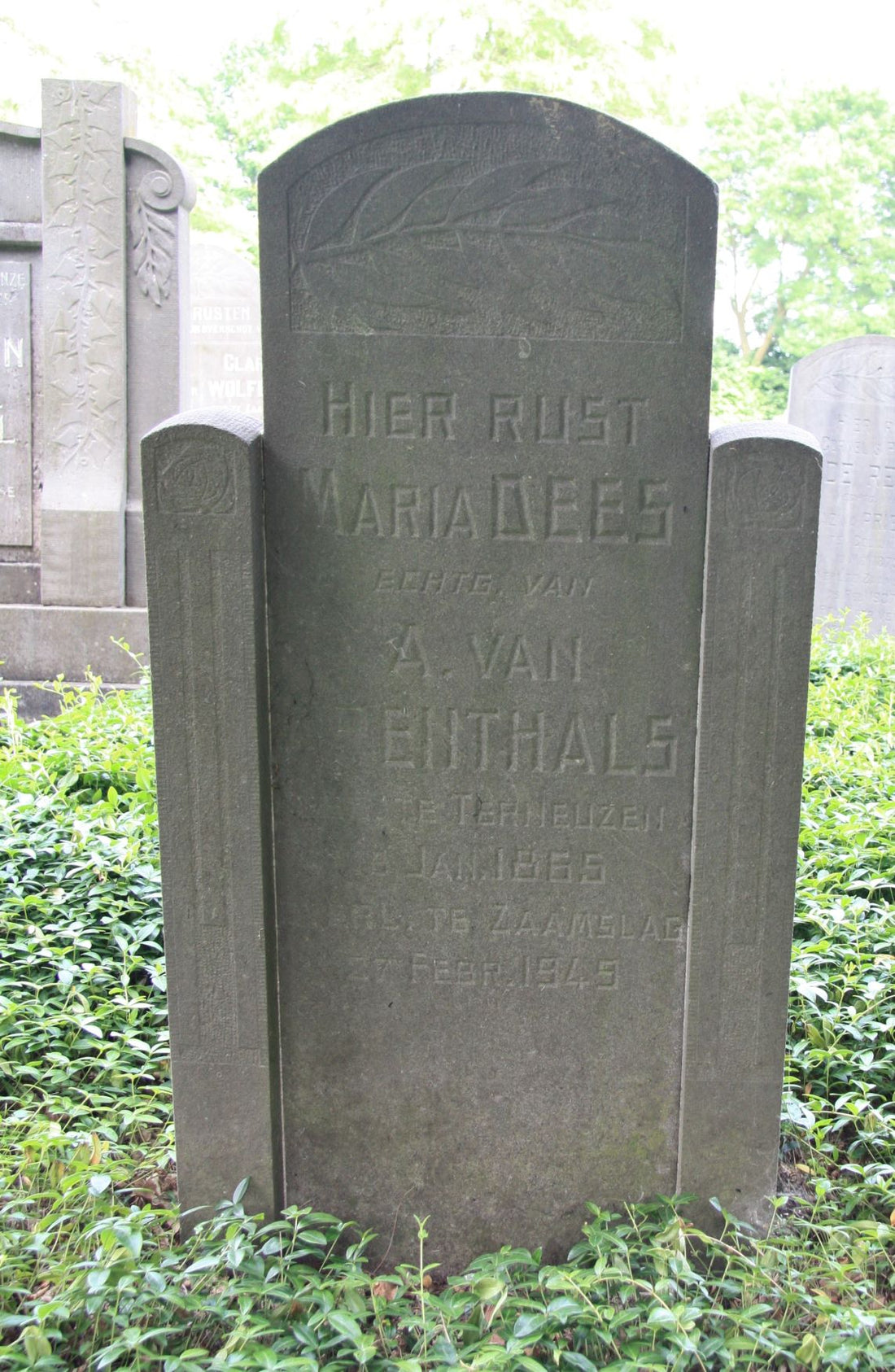 Het graf van Maria Dees