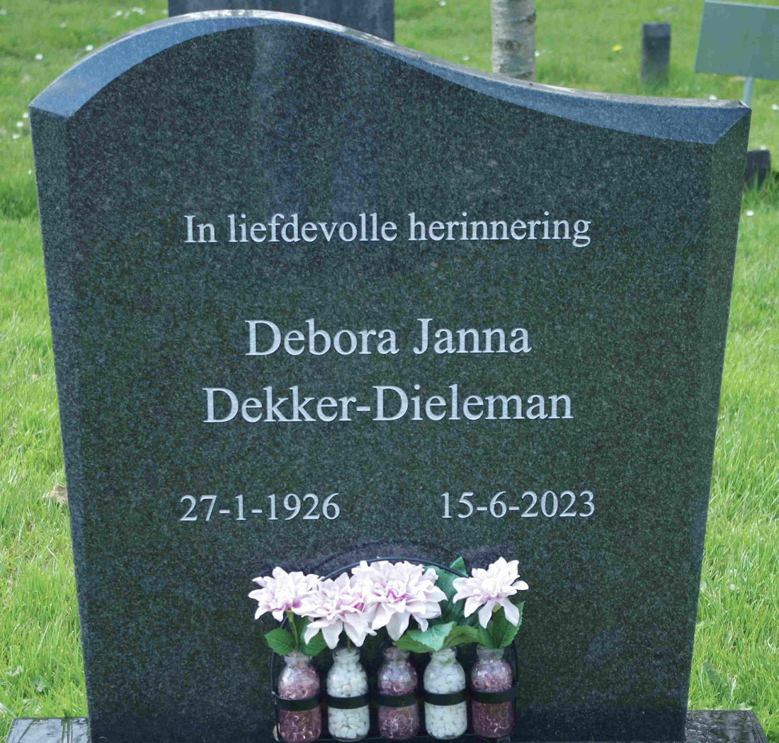Het graf van Debora Janna Dieleman