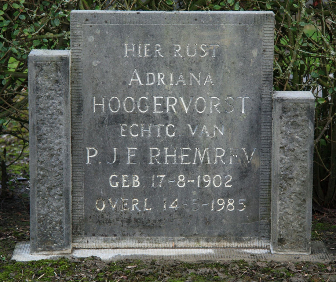 Het graf van Adriana Hoogervorst