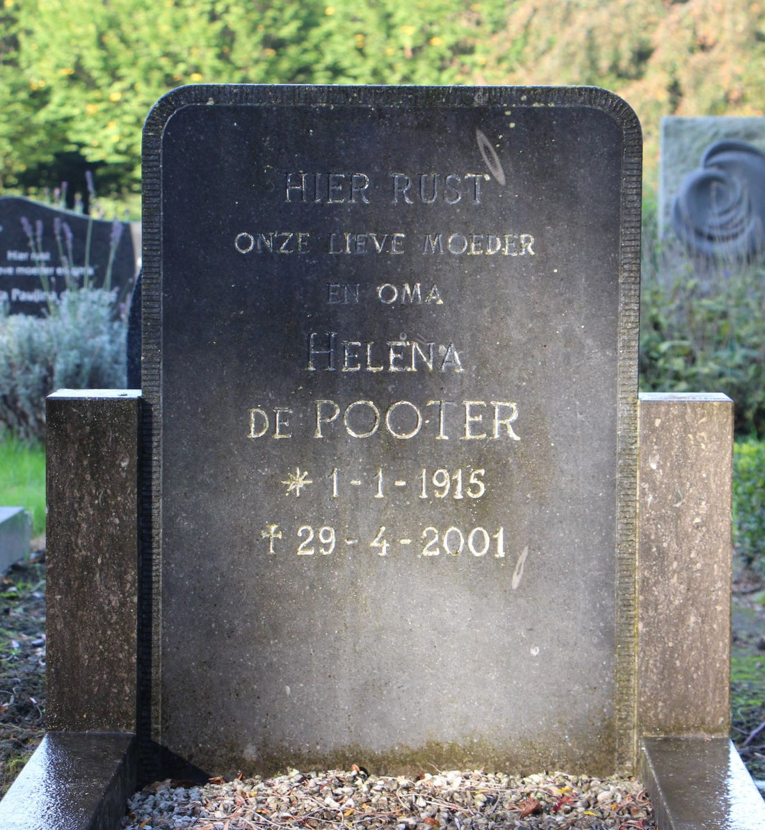Het graf van Helena de Feijter-de Pooter