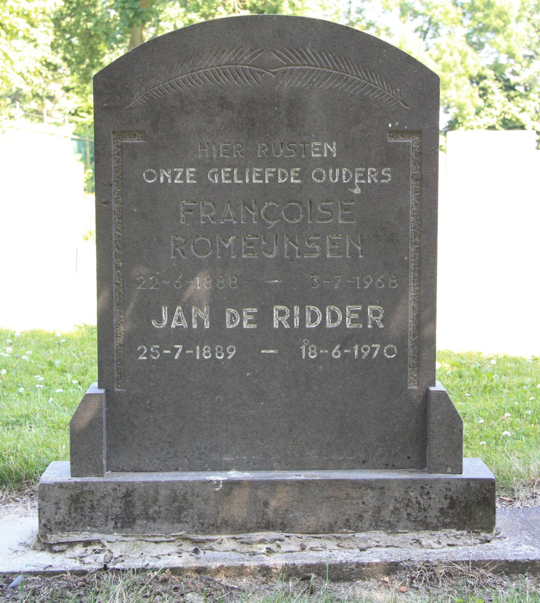 Het graf van Fransoise Romeijnsen