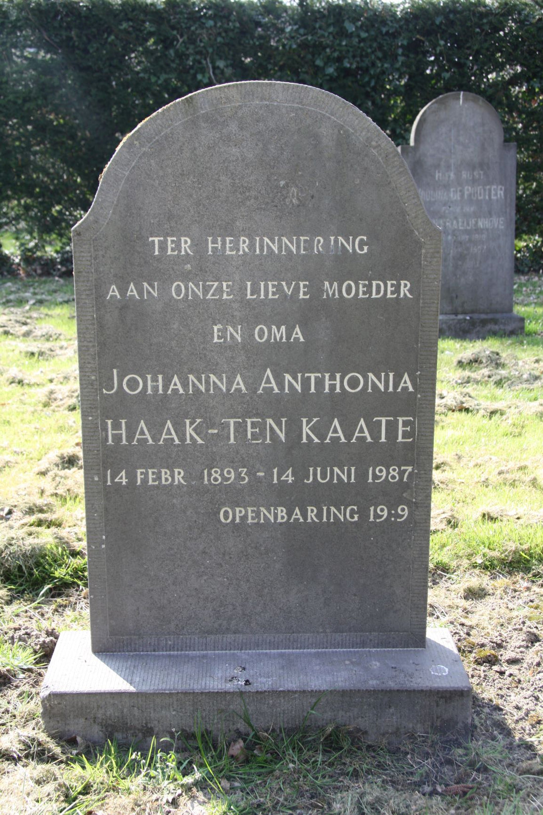 Het graf van Johanna Anthonia ten Kaate