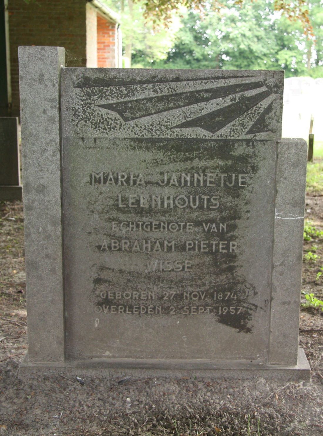 Het graf van Maria J. Leenhouts
