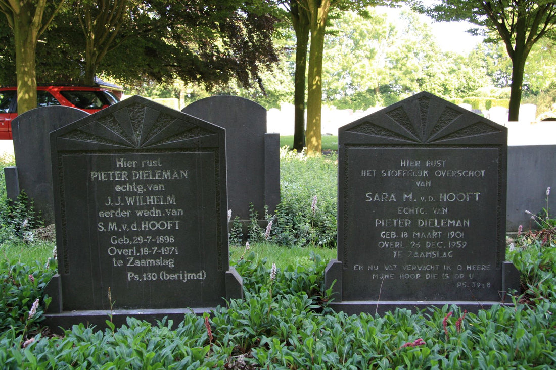 Het graf van Sara Maria van der Hooft