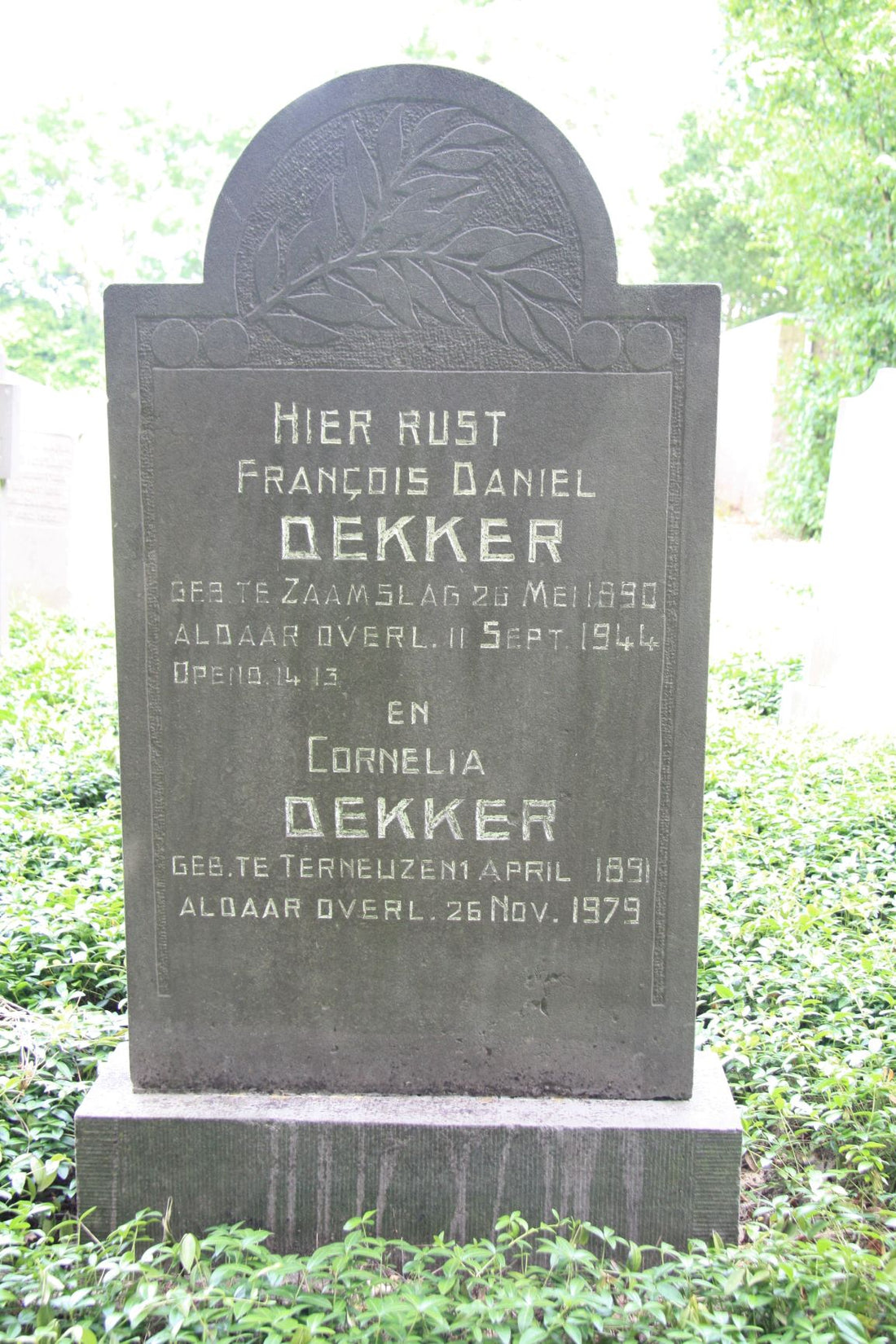 Het graf van François Daniel Dekker