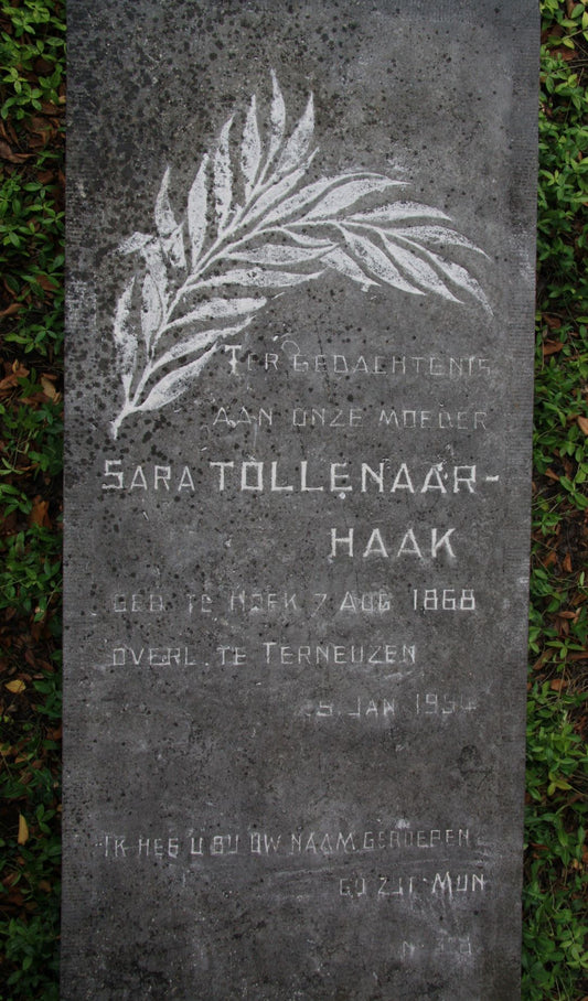Het graf van Sara Tollenaar-Haak