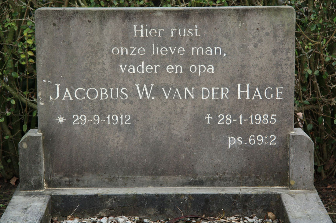 Het graf van Jacobus Willem van der Hage