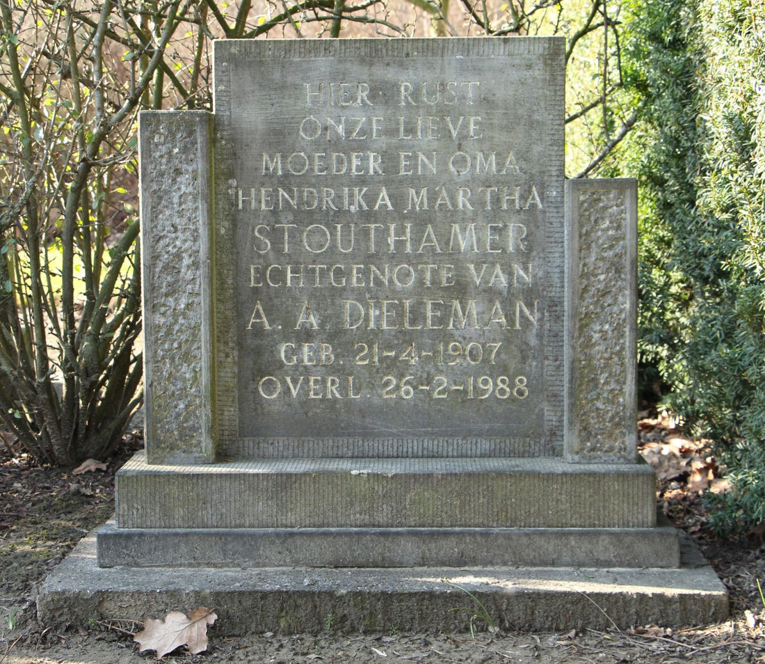 Het graf van Henriette Martha Stouthamer